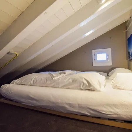 Mitenand Attika 아파트 베트머알프