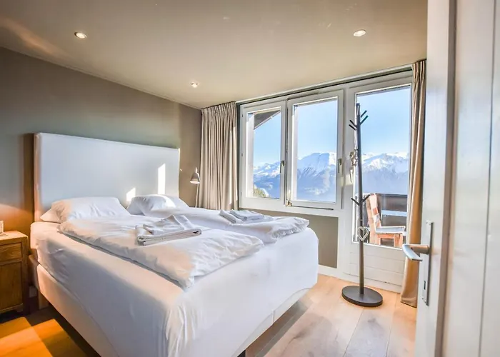 Mitenand Attika 아파트 *